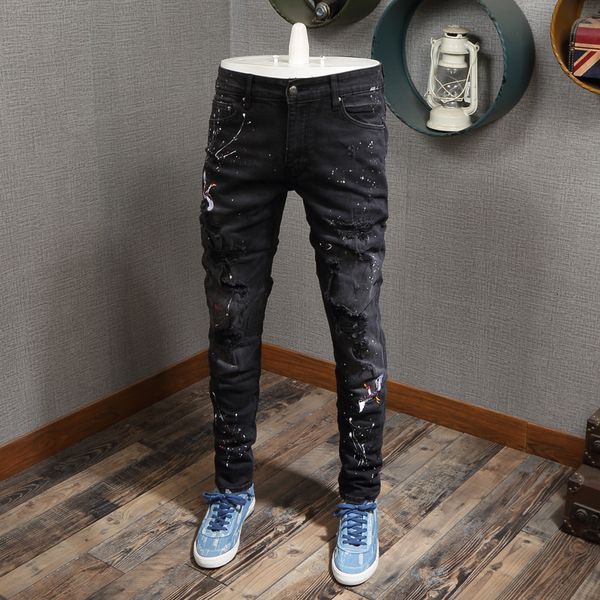 2021 new fashion streetwear black color painted ripped men denim pencil pants brand designer slim fit hip hop jeans homme tnnj, Blue
2021 new fashion streetwear black color painted ripped men denim pencil pants brand designer slim fit hip hop jeans homme tnnj, Blue