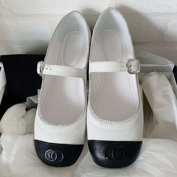 xiaoxiangfeng 2021 spring new retro mary jane shoes female black and white color matching small leather shoes shallow mouth stitching flat b
xiaoxiangfeng 2021 spring new retro mary jane shoes female black and white color matching small leather shoes shallow mouth stitching flat b