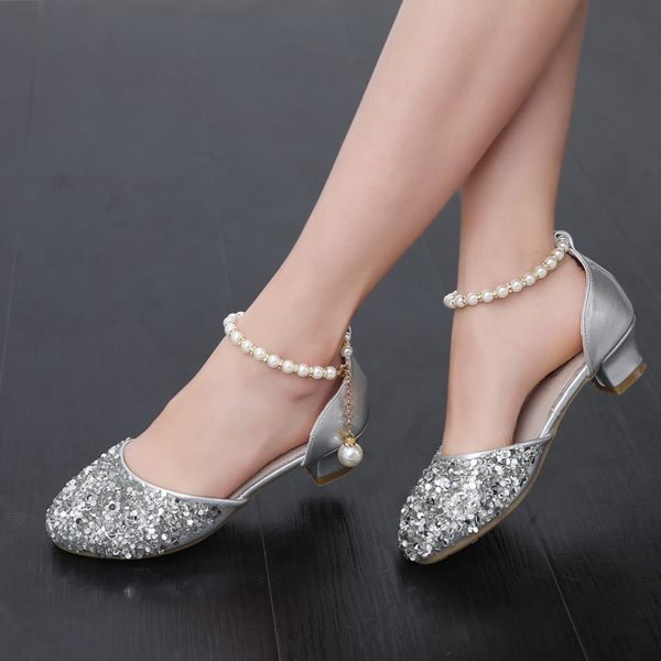 70% off factory online 2020 new girls' shoes crystal baotou sandals korean sequin rhinestone high heels children's princess leathe, Black
70% off factory online 2020 new girls' shoes crystal baotou sandals korean sequin rhinestone high heels children's princess leathe, Black