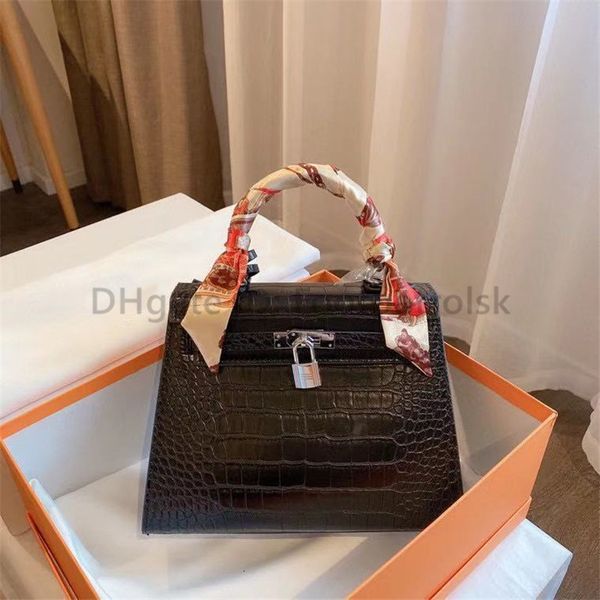2021 2021 5a luxurys designers leather clutch bag women fashion tote crossbody bags handba
2021 2021 5a luxurys designers leather clutch bag women fashion tote crossbody bags handba