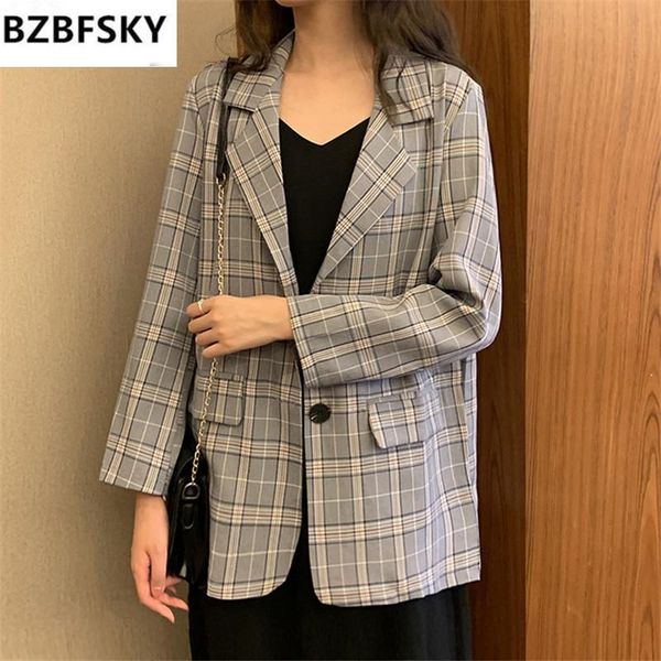 women's suits & blazers suit jacket 2021 autumn winter oversize plaid buttons pockets jackets notched vintage checkered, White;black
women's suits & blazers suit jacket 2021 autumn winter oversize plaid buttons pockets jackets notched vintage checkered, White;black