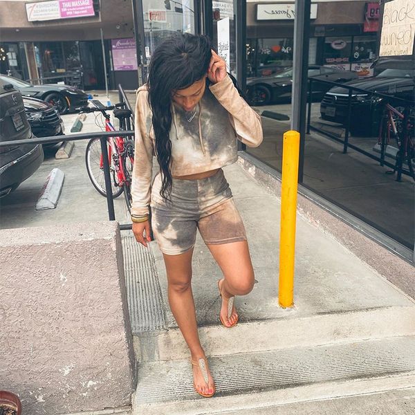 tie dye two piece outfits cropped hoodie shorts fashion clothes woman 2021 trendy activewear ladies tracksuit c85-cg35, White
tie dye two piece outfits cropped hoodie shorts fashion clothes woman 2021 trendy activewear ladies tracksuit c85-cg35, White