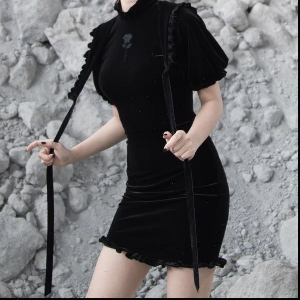 new autumn women vintage gothic dresses rose navy neck velvet lantern sleeve black slim chinese style cheongsam dress, Black;gray
new autumn women vintage gothic dresses rose navy neck velvet lantern sleeve black slim chinese style cheongsam dress, Black;gray