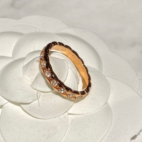 Hot Brand Pure 925 Sterling Silver Jewelry For Women Thin C Crush Rings Silver Wedding Lozenge Rings Engagement Geometric Rings 201006, Golden;silver
Hot Brand Pure 925 Sterling Silver Jewelry For Women Thin C Crush Rings Silver Wedding Lozenge Rings Engagement Geometric Rings 201006, Golden;silver