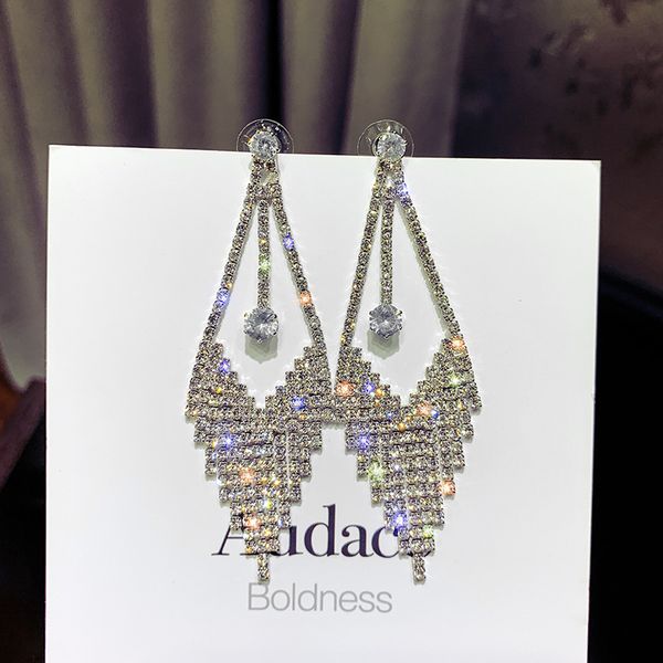 2020 new 925 silver needle tassel earrings female temperament personality exaggerated diamond earrings long earrings women, Golden
2020 new 925 silver needle tassel earrings female temperament personality exaggerated diamond earrings long earrings women, Golden
