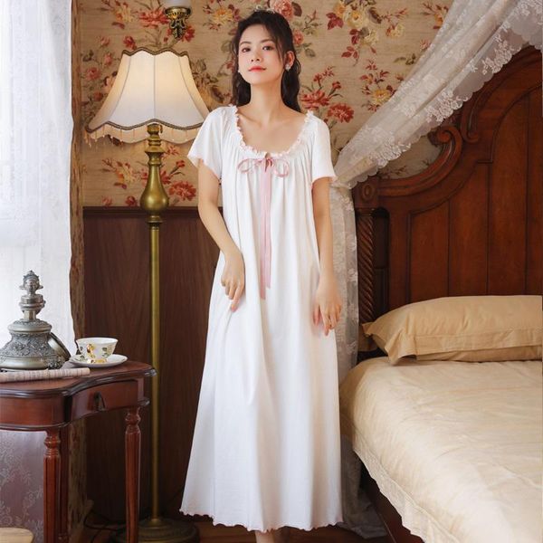 women's sleepwear nighty woman autumn nightgown white pink nightdress leisure fashion long vintage home dress ladies nightwear vneck, Black;red
women's sleepwear nighty woman autumn nightgown white pink nightdress leisure fashion long vintage home dress ladies nightwear vneck, Black;red