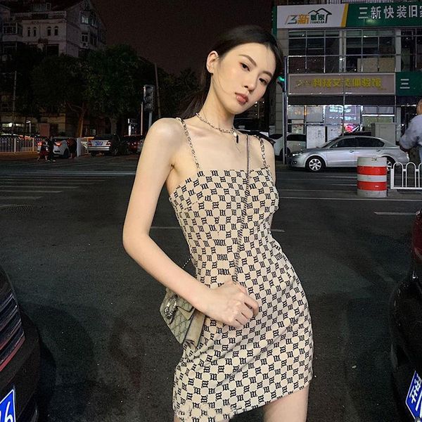 casual dresses 09 strap dress summer 2021 light luxury temperament design sense niche slimming youthful-looking clavicle scheming machine, Black;gray
casual dresses 09 strap dress summer 2021 light luxury temperament design sense niche slimming youthful-looking clavicle scheming machine, Black;gray