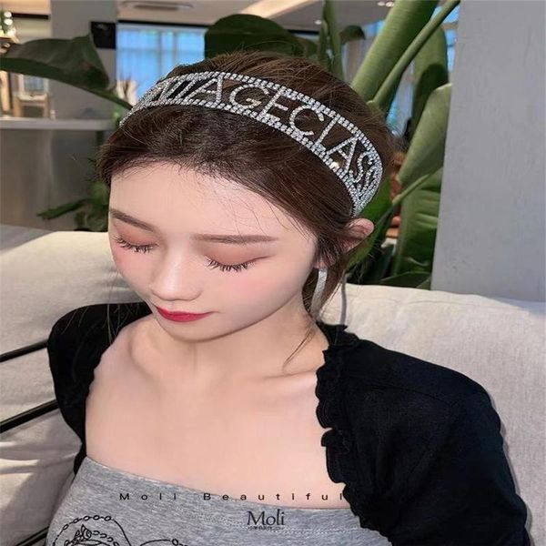 hair clips & barrettes unique luxury rhinestone letter band female jewelry elastic crystal accessories 2021, Golden;silver
hair clips & barrettes unique luxury rhinestone letter band female jewelry elastic crystal accessories 2021, Golden;silver