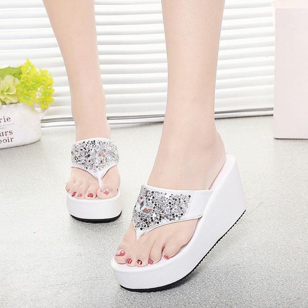 slippers casual glitter slides on a wedge rubber flip flops shoes woman 2021 pantofle platform lady luxury jelly soft hawaiian n, Black 
slippers casual glitter slides on a wedge rubber flip flops shoes woman 2021 pantofle platform lady luxury jelly soft hawaiian n, Black