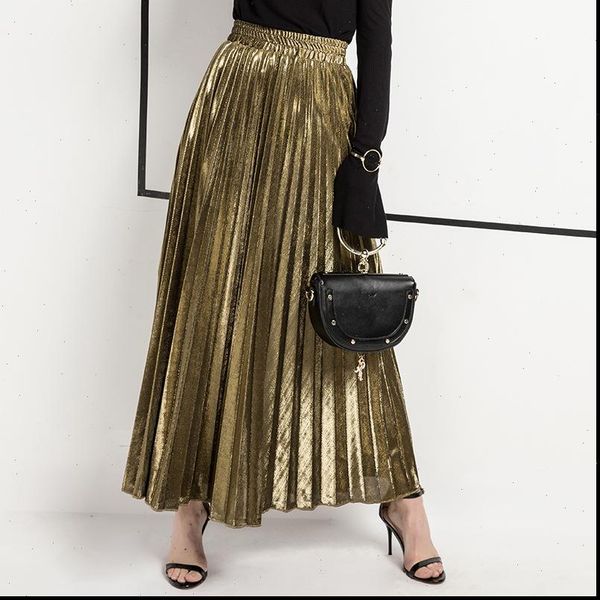 2021 spring new arrival metalic shining midi skirt elastic waist pleated skirt big swing faldas largas elegantes ing, Black
2021 spring new arrival metalic shining midi skirt elastic waist pleated skirt big swing faldas largas elegantes ing, Black