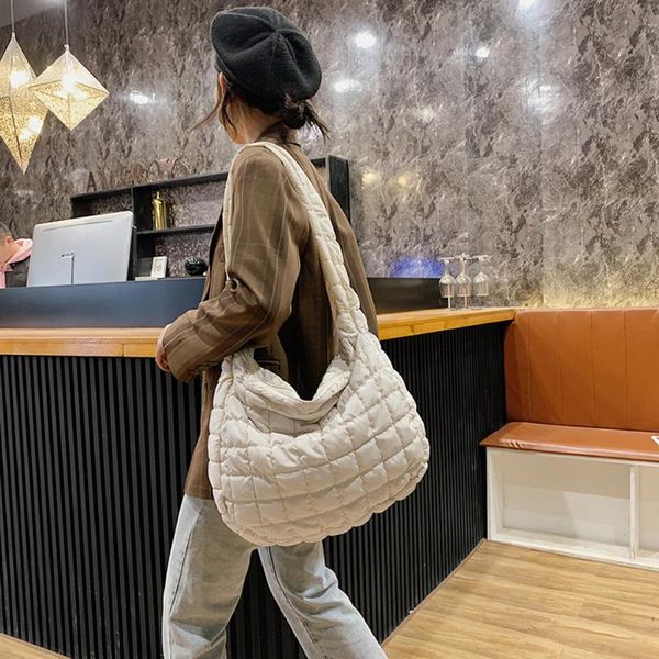 cross body pu leather crossbody bags simple solid color summer lady solid lattice simple totes for women 2021 trend
cross body pu leather crossbody bags simple solid color summer lady solid lattice simple totes for women 2021 trend