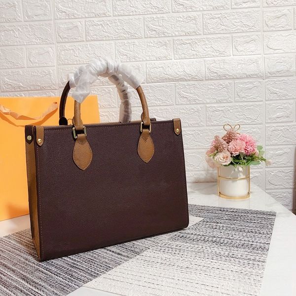 fashiontotes bags classic letter printing lady bag casual outdoor high capacity women handbag
fashiontotes bags classic letter printing lady bag casual outdoor high capacity women handbag