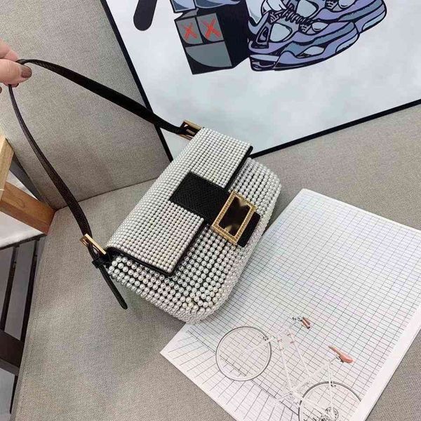 luxury handbags and storage bags fend diamond inlaid stick bag soft leather single shoulder underarm french niche women'
luxury handbags and storage bags fend diamond inlaid stick bag soft leather single shoulder underarm french niche women'