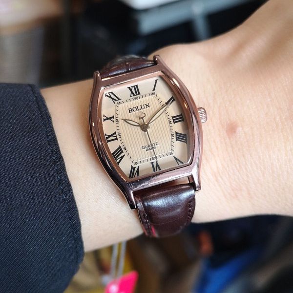 designer watch brand watches luxury watch new bolun barrel coffee dial roman face korean fashion simple quartz women, Slivery;brown
designer watch brand watches luxury watch new bolun barrel coffee dial roman face korean fashion simple quartz women, Slivery;brown