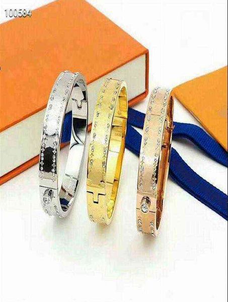 2021 designer titaniums bangle stainless steel luxury love letter jewelry women men bracelet brand with box, Black
2021 designer titaniums bangle stainless steel luxury love letter jewelry women men bracelet brand with box, Black