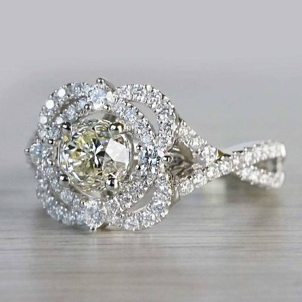 wedding rings huitan modern women's with dazzling cz stone engagement ring for female fashion luxury accessories party jewelry, Slivery;golden
wedding rings huitan modern women's with dazzling cz stone engagement ring for female fashion luxury accessories party jewelry, Slivery;golden