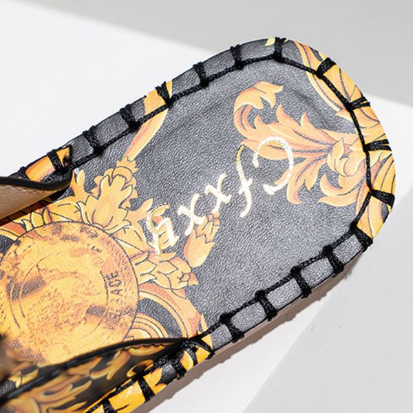 noble female slippers embroidery flower mules shoes flat garden slipper tassels summer shoes for women beach slides 2021, Black
noble female slippers embroidery flower mules shoes flat garden slipper tassels summer shoes for women beach slides 2021, Black