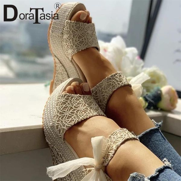 doratasia 2021 brand new ladies high heels summer sandals peep toe platform sandals women casual wedges beach shoes woman, Black 
doratasia 2021 brand new ladies high heels summer sandals peep toe platform sandals women casual wedges beach shoes woman, Black
