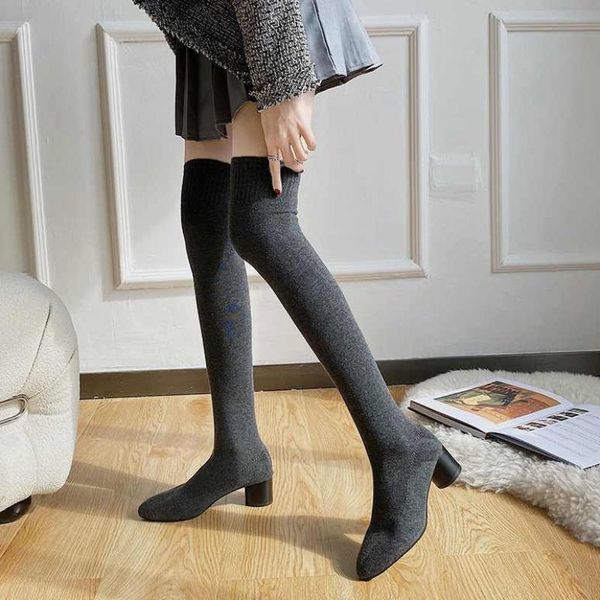 boots 2021 fashion ladies knee high heels spring and winter quality suede long comfortable round heel, Black
boots 2021 fashion ladies knee high heels spring and winter quality suede long comfortable round heel, Black