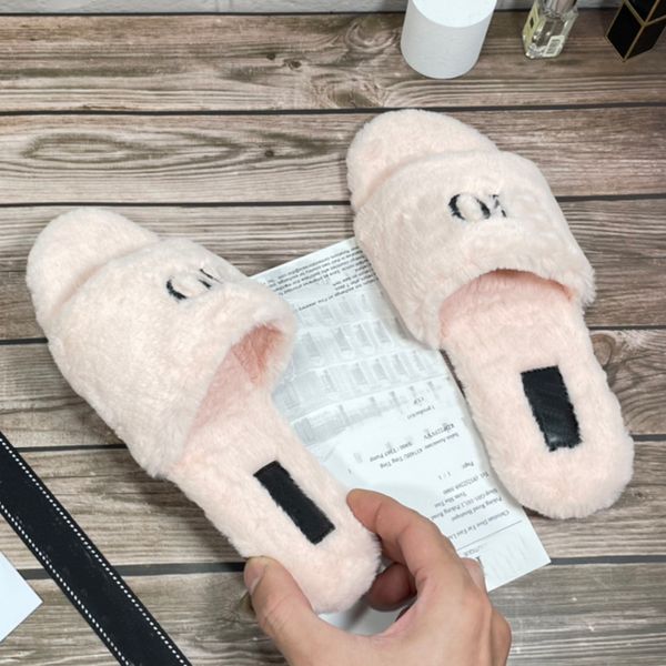 autumn and winter plush slippers cotton mopping flat bottom sponge cake to keep warm, Black
autumn and winter plush slippers cotton mopping flat bottom sponge cake to keep warm, Black