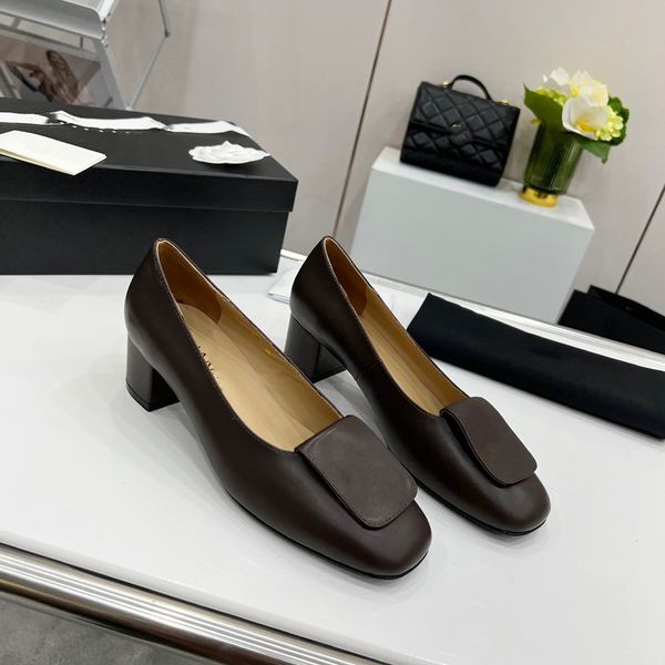 2022 women sandals espadrille mule black chocolate white flat sandals mesh embroidery loafers womens rope sole mules fashion casual slides
2022 women sandals espadrille mule black chocolate white flat sandals mesh embroidery loafers womens rope sole mules fashion casual slides