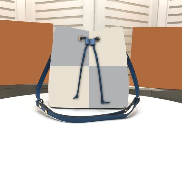 handbags purses fashion handbag totes bag street stitching exquisite women's shoulder bags women bags handbags trend generous
handbags purses fashion handbag totes bag street stitching exquisite women's shoulder bags women bags handbags trend generous