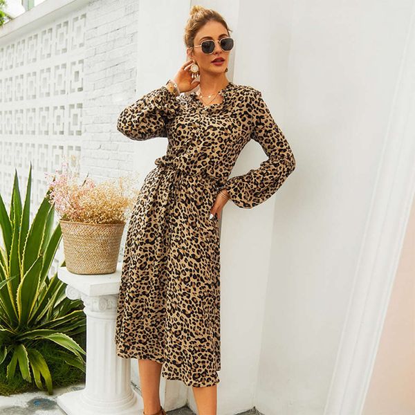 spring long sleeve middle long, White;black
spring long sleeve middle long, White;black