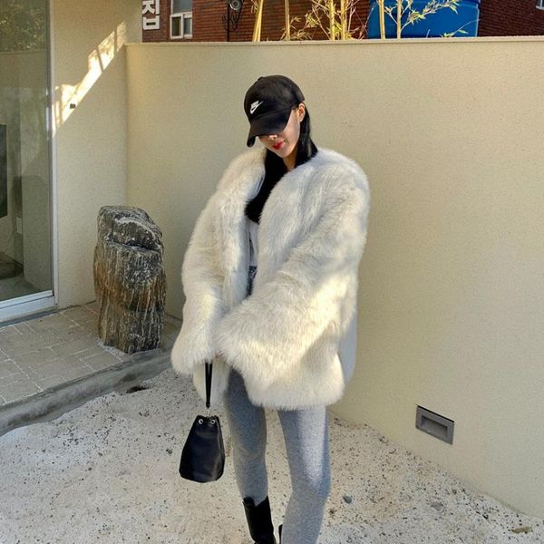women's fur & faux jacket plush autumn coat fashion teddy bear plus size coats woman winter 2021 mink, Black
women's fur & faux jacket plush autumn coat fashion teddy bear plus size coats woman winter 2021 mink, Black