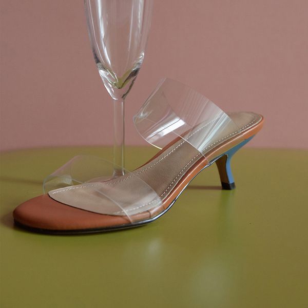 2021 new women summer slippers pvc transparent med heel ladies beach slide woman casual shoes mixed color sllippers wklj, Black
2021 new women summer slippers pvc transparent med heel ladies beach slide woman casual shoes mixed color sllippers wklj, Black