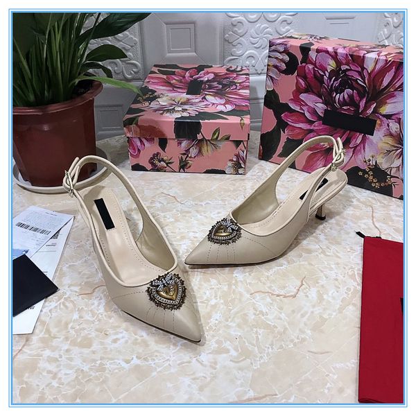 fashion popular women sandals with original box dust bag shoes slippers true leather colors slide buckle breathable sandals with 6.5cm hee, Black
fashion popular women sandals with original box dust bag shoes slippers true leather colors slide buckle breathable sandals with 6.5cm hee, Black