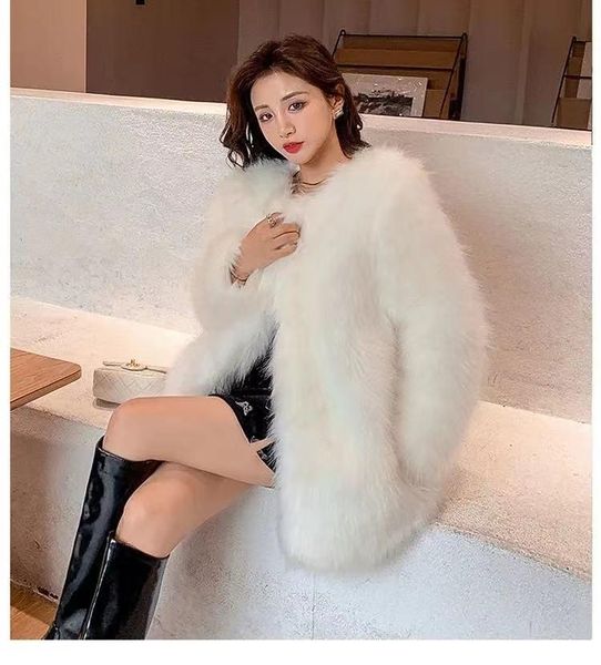 women's fur & faux 2021 winter artificial coat luxury loose thick warm plus size plush, Black
women's fur & faux 2021 winter artificial coat luxury loose thick warm plus size plush, Black