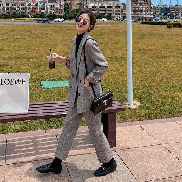 women's two piece pants 2 set women autumn winter woolen plaid elegant blazer and suits office lady loose retro suit coat straight x13, White
women's two piece pants 2 set women autumn winter woolen plaid elegant blazer and suits office lady loose retro suit coat straight x13, White