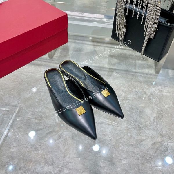 2022 designer red bottom high heels pumps shoes women genuine leather nude black wedding shoes thin heels office lady quality, Black;red
2022 designer red bottom high heels pumps shoes women genuine leather nude black wedding shoes thin heels office lady quality, Black;red