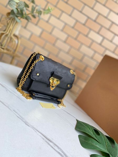 designers handbag luxurys bag handbags ladies chain shoulder patent leather diamond evening bags cross body totes m44151
designers handbag luxurys bag handbags ladies chain shoulder patent leather diamond evening bags cross body totes m44151