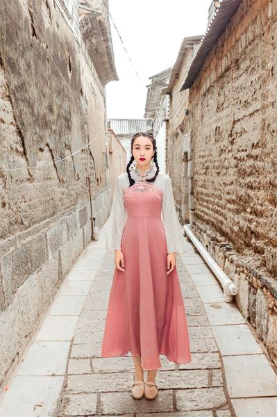 casual dresses 2021 autumn women's buckle collar embroidery stitching vintage dress female swing vestido, Black;gray
casual dresses 2021 autumn women's buckle collar embroidery stitching vintage dress female swing vestido, Black;gray