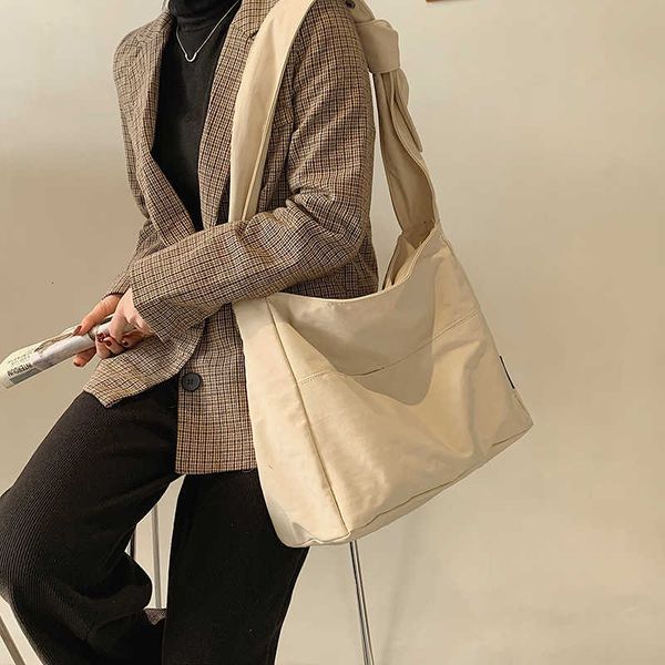 large capacity canvas bag female 2021 fashion student backpack girl's versatile one shoulder msenger bag
large capacity canvas bag female 2021 fashion student backpack girl's versatile one shoulder msenger bag