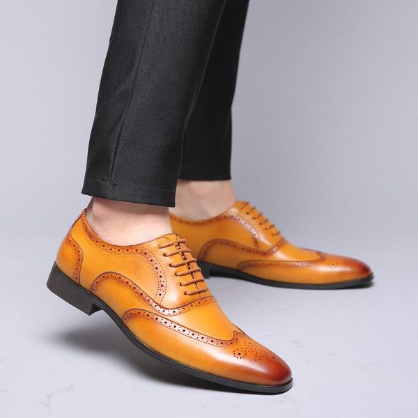 dress shoes spring and autumn leather men fashion breathable brogue casual oxford wedding size 38-48, Black
dress shoes spring and autumn leather men fashion breathable brogue casual oxford wedding size 38-48, Black