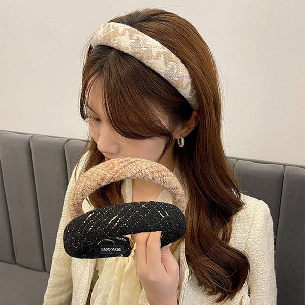 small fragrance sponge hoop autumn winter wide edge high net red temperament hairpin headdress, Black;brown
small fragrance sponge hoop autumn winter wide edge high net red temperament hairpin headdress, Black;brown