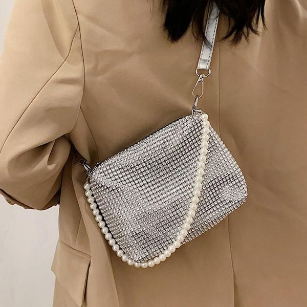 sparkly diamond women crossbody bags small pearl chain ladies handbag 2021 new female shoulder messenger bags wallet bolsas
sparkly diamond women crossbody bags small pearl chain ladies handbag 2021 new female shoulder messenger bags wallet bolsas