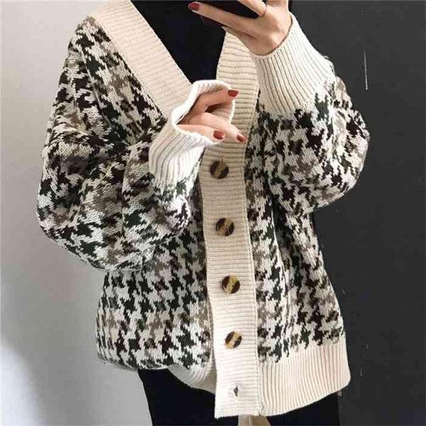 colorfaith new 2021 autumn winter womens sweaters buttons cardigans plaid harajuku oversize korean knitted lady swc1203jx, White;black
colorfaith new 2021 autumn winter womens sweaters buttons cardigans plaid harajuku oversize korean knitted lady swc1203jx, White;black