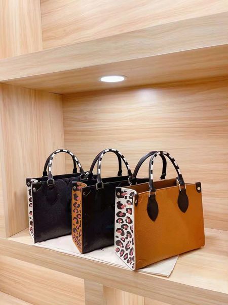 fashion luxurys evening bags mm designers handbags ladies chain shoulder cross shopping bag wild at heart series crafty onthego tote handbag
fashion luxurys evening bags mm designers handbags ladies chain shoulder cross shopping bag wild at heart series crafty onthego tote handbag