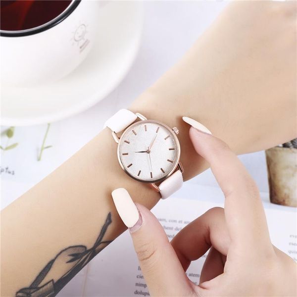 wristwatches creative embossed flower women's fashion roman scale quartz wrist watch student christmas, Slivery;brown
wristwatches creative embossed flower women's fashion roman scale quartz wrist watch student christmas, Slivery;brown