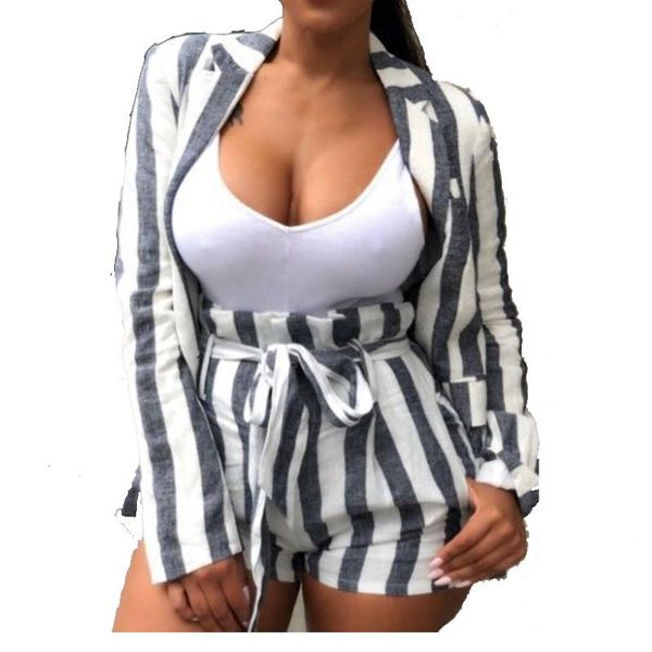 2 piece set women striped two pieces outfits turn-down collar blazer coat pocket shorts suit casual matching sets for work, Gray
2 piece set women striped two pieces outfits turn-down collar blazer coat pocket shorts suit casual matching sets for work, Gray