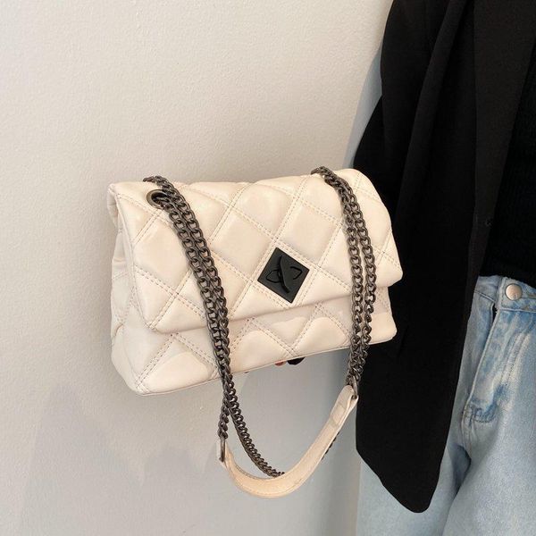 evening bags designer embroidery thread small leather crossbody shoulder for women 2021 women's luxury trending chain handbags
evening bags designer embroidery thread small leather crossbody shoulder for women 2021 women's luxury trending chain handbags