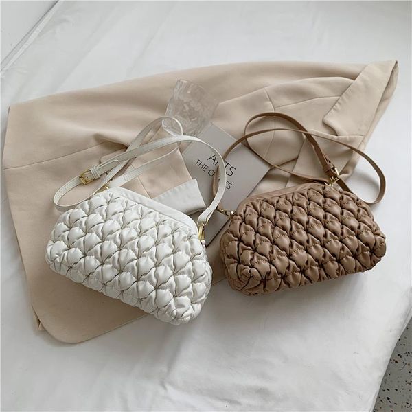 shoulder bags original design fashion high-capacity messenger bag cloud fold rhombic pattern
shoulder bags original design fashion high-capacity messenger bag cloud fold rhombic pattern