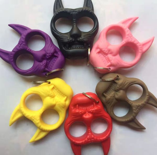 2021 new tiger head key chain tiger head plastic steel finger tiger plastic finger ring mini girl self defense finger ring67
2021 new tiger head key chain tiger head plastic steel finger tiger plastic finger ring mini girl self defense finger ring67