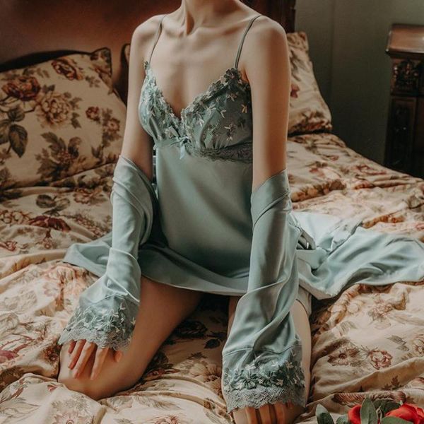 women's sleepwear satin robe set women nightgown lace patchwork kimono bathrobe gown embroidery flower nightwear, Black;red
women's sleepwear satin robe set women nightgown lace patchwork kimono bathrobe gown embroidery flower nightwear, Black;red