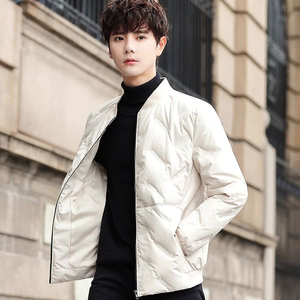2021 man new men lightweight down jacket tide short paragraph tide brand men's handsome warm winter coat collar, Black
2021 man new men lightweight down jacket tide short paragraph tide brand men's handsome warm winter coat collar, Black