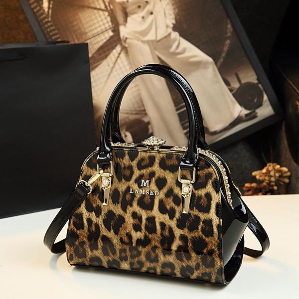 evening bags luxury designer 2021 fashion ladies leather retro diamond handbag crossbody shoulder bag sac de luxe femme cc
evening bags luxury designer 2021 fashion ladies leather retro diamond handbag crossbody shoulder bag sac de luxe femme cc