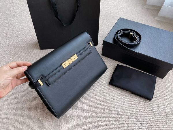 pieces of designer fashion bag coin purse old flower embossed classical chain shoulder bag lady purse belt bag 29*20cm0, Black
pieces of designer fashion bag coin purse old flower embossed classical chain shoulder bag lady purse belt bag 29*20cm0, Black